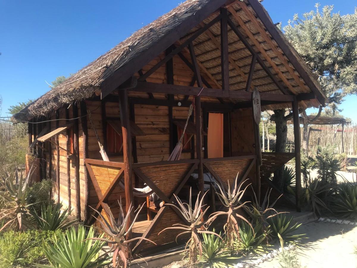 Mada Surf Ranch Hotel Anakao Ngoại thất bức ảnh